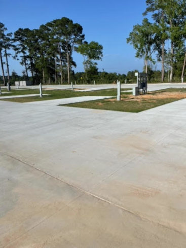 Royal Oaks RV Park RV park in Cleveland, TX (photo 3)